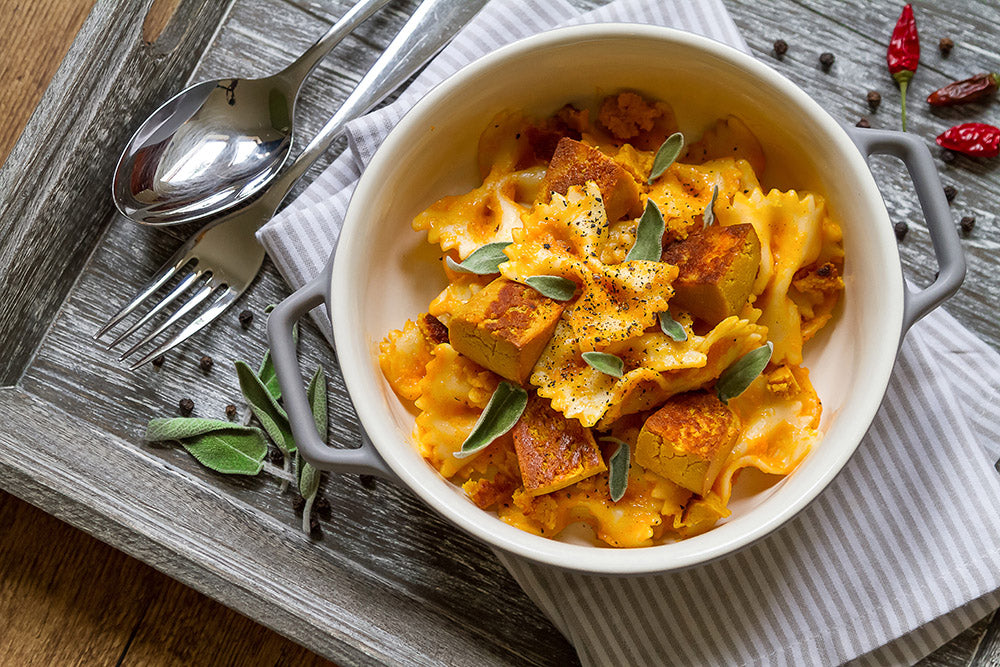 Farfalleta with pumpkin and baked CHEESE THE QUEEN TURMERIC – Cheese the Queen